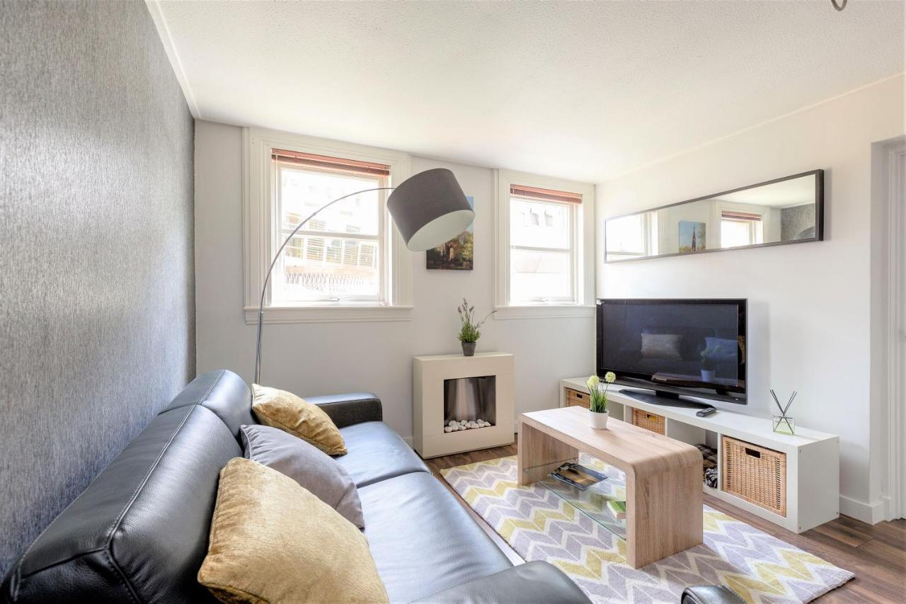Stunning 1 Bed At Holyrood Palace & Arthurs Seat 에든버러 외부 사진
