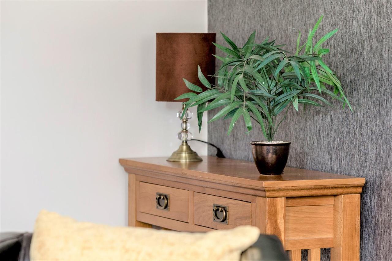 Stunning 1 Bed At Holyrood Palace & Arthurs Seat 에든버러 외부 사진